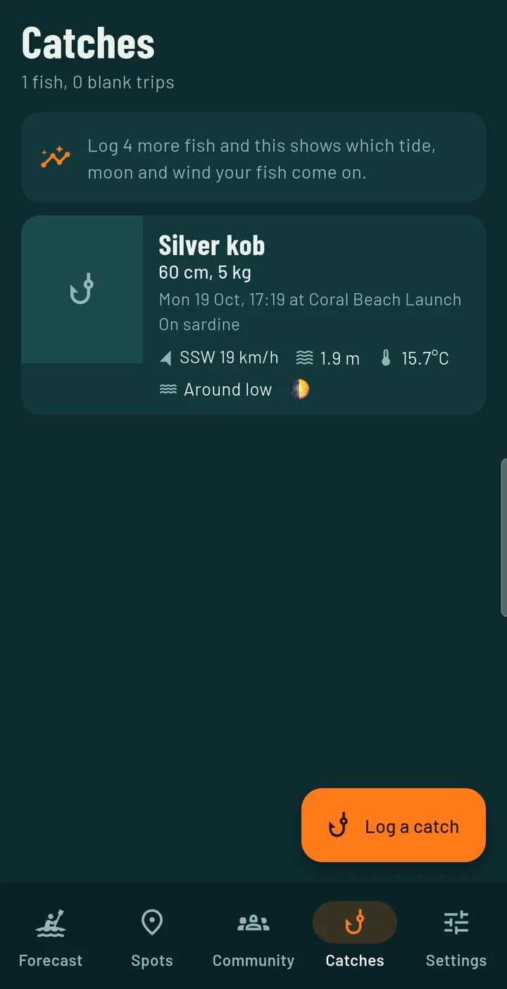 Catch log with a 60 cm silver kob, the wind, swell, water temperature, tide and moon filled in